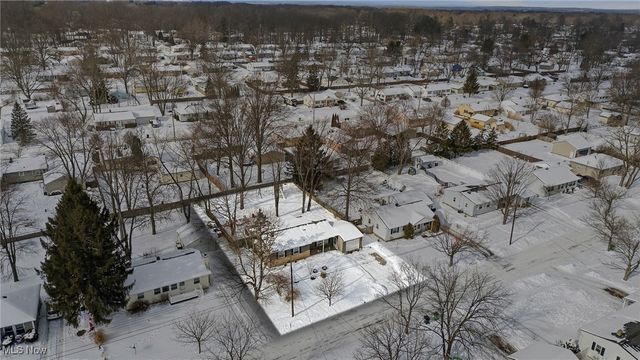 4040 Burton Drive, Stow, OH 44224