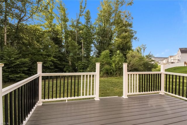 102 Pettigrew CT, Williamsburg, VA 23185
