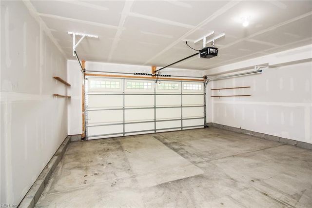 102 Pettigrew CT, Williamsburg, VA 23185