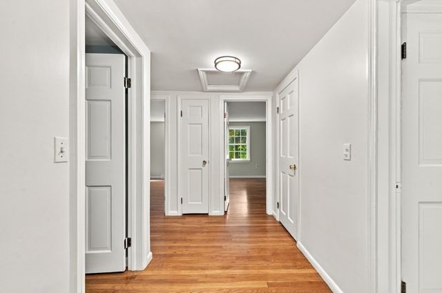 15 Sheridan Road, Andover, MA 01810