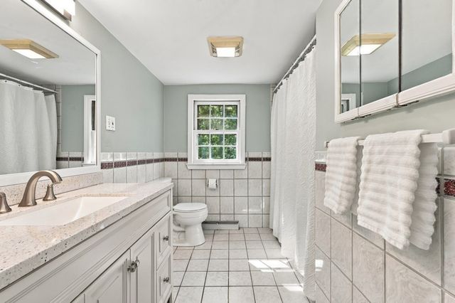 15 Sheridan Road, Andover, MA 01810