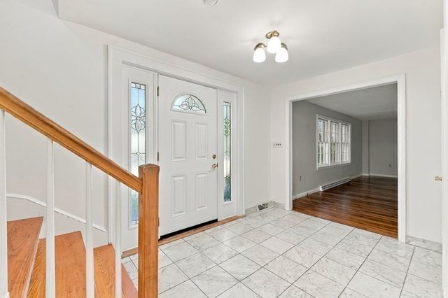15 Sheridan Road, Andover, MA 01810