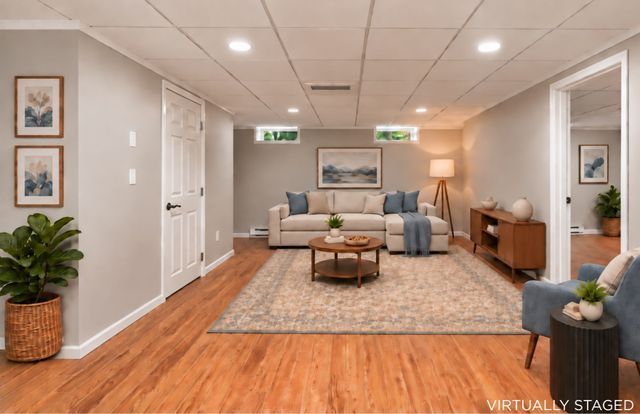 15 Sheridan Road, Andover, MA 01810