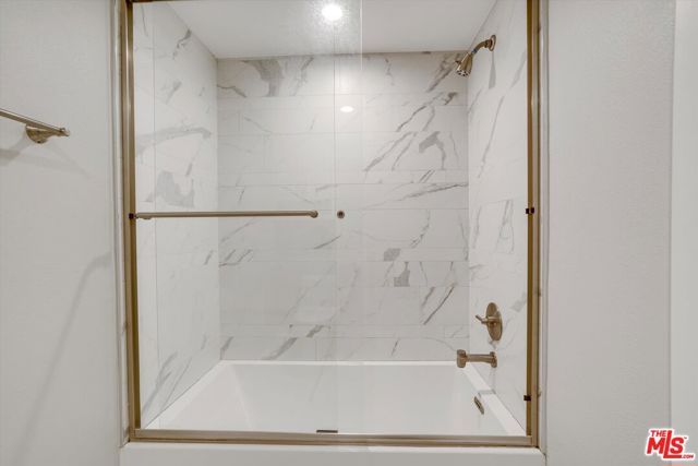 842 11th St 8A, Santa Monica, CA 90403