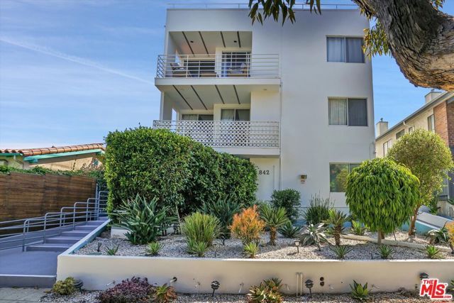 842 11th St 8A, Santa Monica, CA 90403