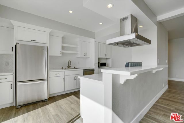 842 11th St 8A, Santa Monica, CA 90403