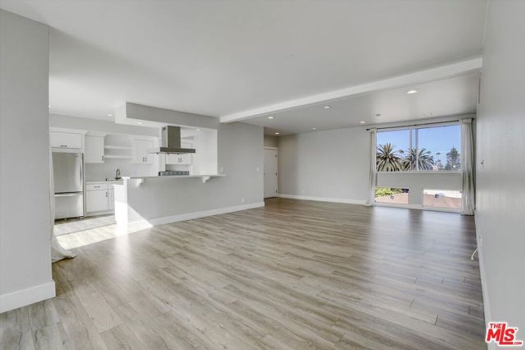 842 11th St 8A, Santa Monica, CA 90403