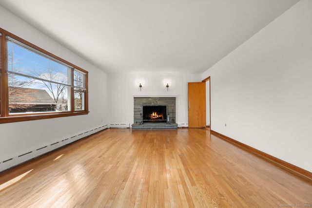 5 Saviano Lane, Westport, CT 06880