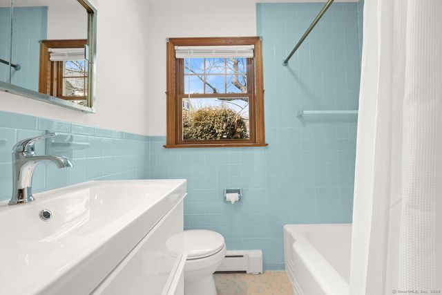 5 Saviano Lane, Westport, CT 06880