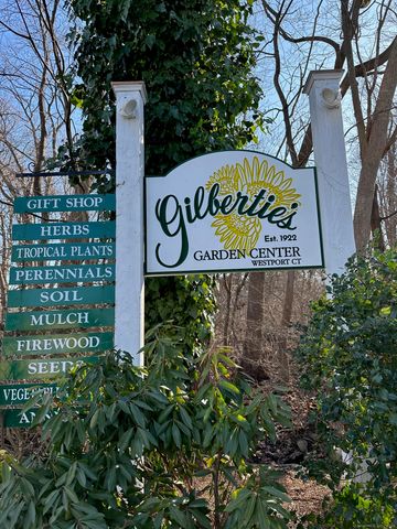 5 Saviano Lane, Westport, CT 06880