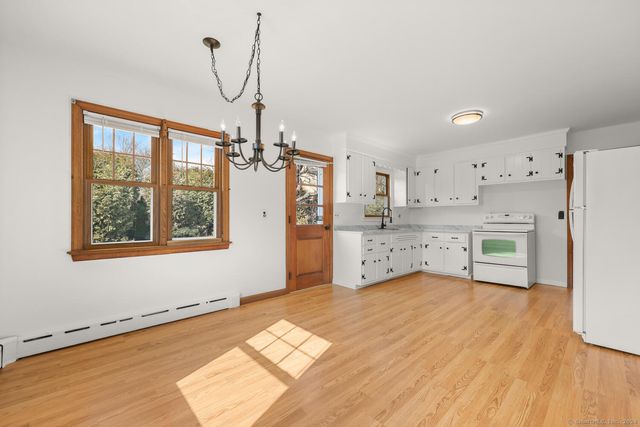 5 Saviano Lane, Westport, CT 06880