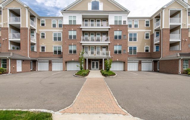835 Regency Drive, Fishkill, NY 12524
