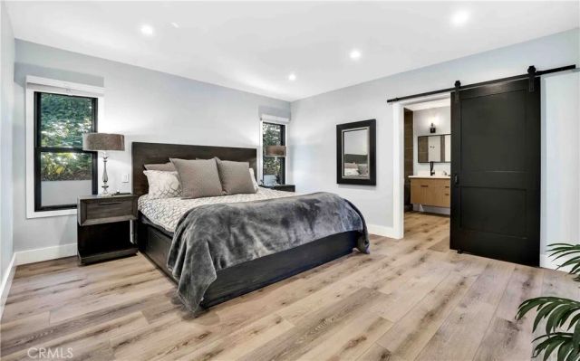 16688 Oldham Street, Encino, CA 91436