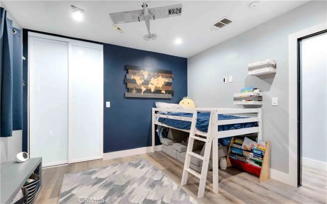 16688 Oldham Street, Encino, CA 91436