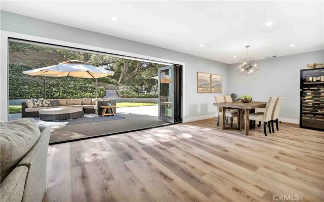 16688 Oldham Street, Encino, CA 91436