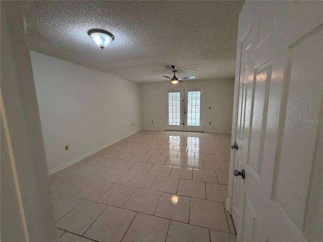 850 E LIME STREET 7, Lakeland, FL 33801