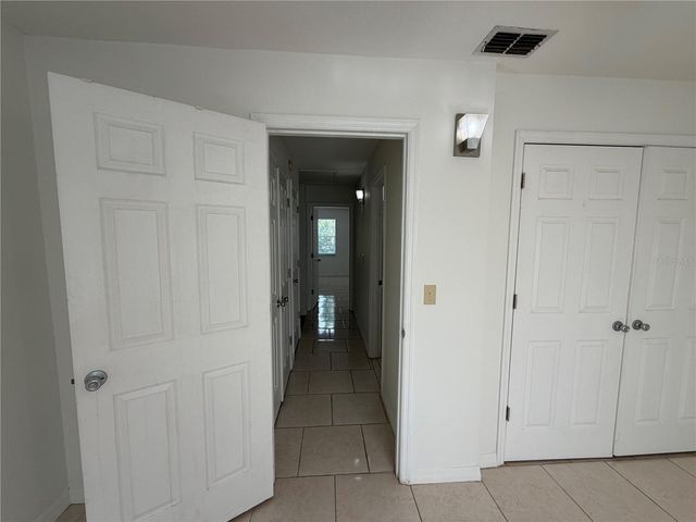 850 E LIME STREET 7, Lakeland, FL 33801