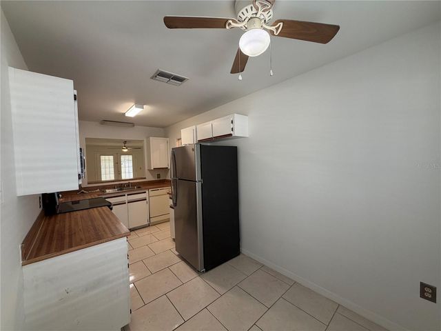 850 E LIME STREET 7, Lakeland, FL 33801