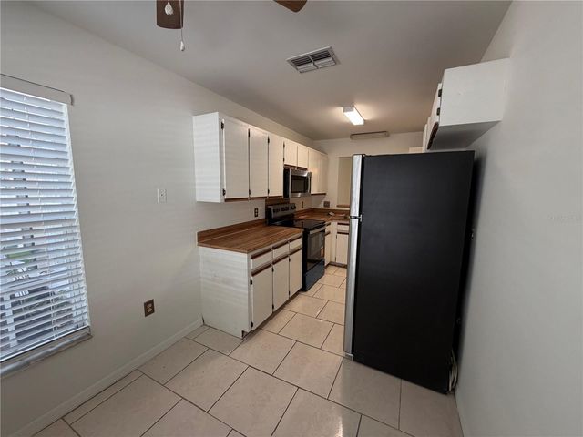850 E LIME STREET 7, Lakeland, FL 33801