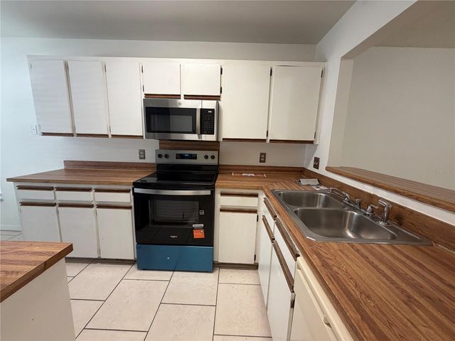 850 E LIME STREET 7, Lakeland, FL 33801