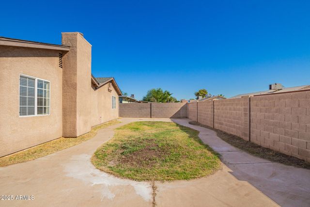 8107 W COLLEGE Drive, Phoenix, AZ 85033