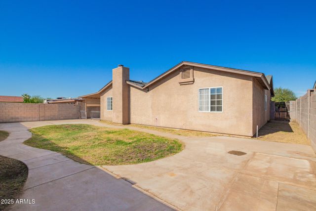 8107 W COLLEGE Drive, Phoenix, AZ 85033