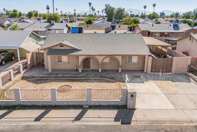 8107 W COLLEGE Drive, Phoenix, AZ 85033