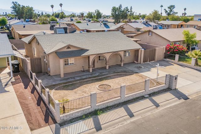 8107 W COLLEGE Drive, Phoenix, AZ 85033