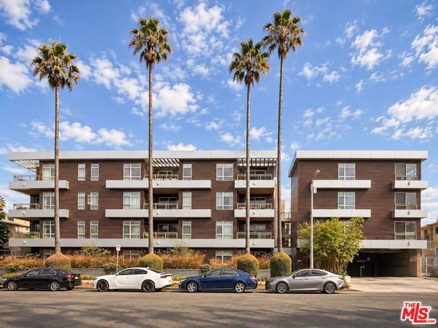 6001 Carlton Way 409, Los Angeles, CA 90028