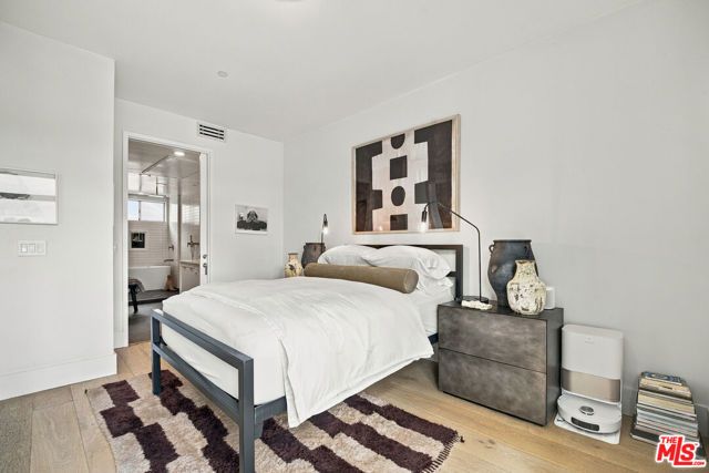 6001 Carlton Way 409, Los Angeles, CA 90028