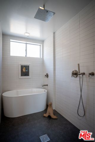 6001 Carlton Way 409, Los Angeles, CA 90028