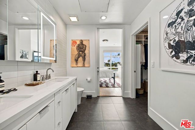 6001 Carlton Way 409, Los Angeles, CA 90028