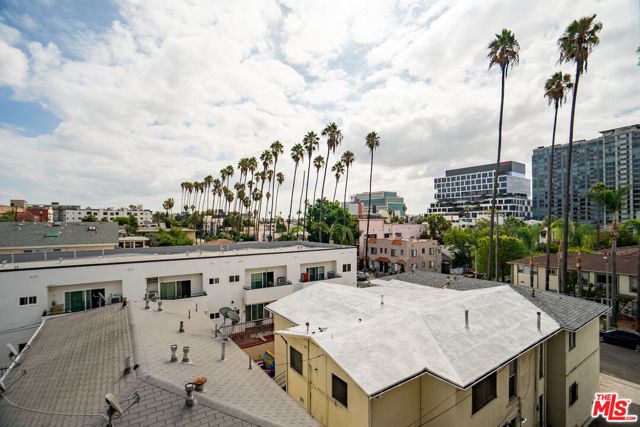 6001 Carlton Way 409, Los Angeles, CA 90028