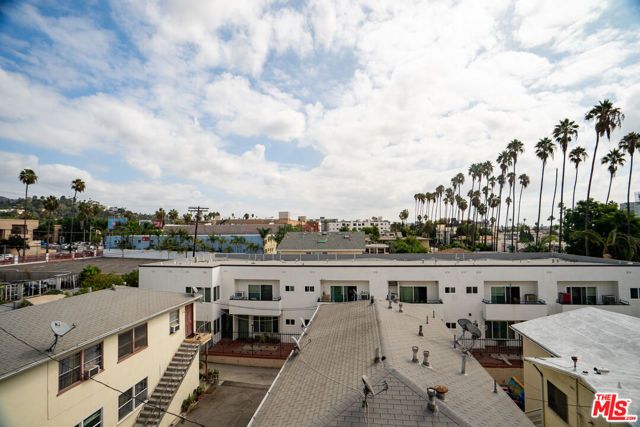 6001 Carlton Way 409, Los Angeles, CA 90028