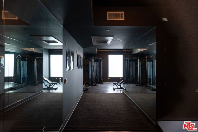 6001 Carlton Way 409, Los Angeles, CA 90028