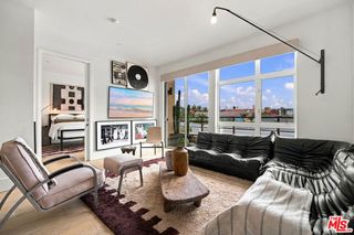 6001 Carlton Way 409, Los Angeles, CA 90028