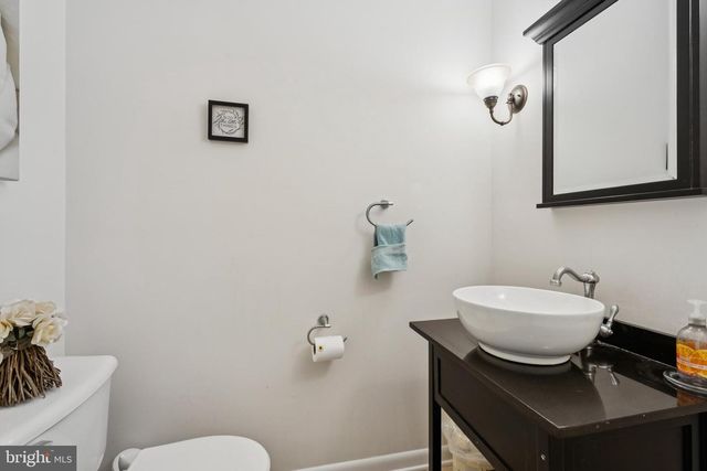 418 DORAL DR, Cherry Hill, NJ 08003