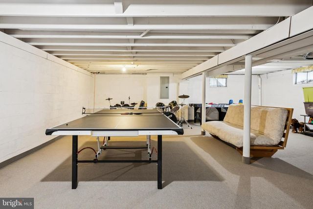 418 DORAL DR, Cherry Hill, NJ 08003