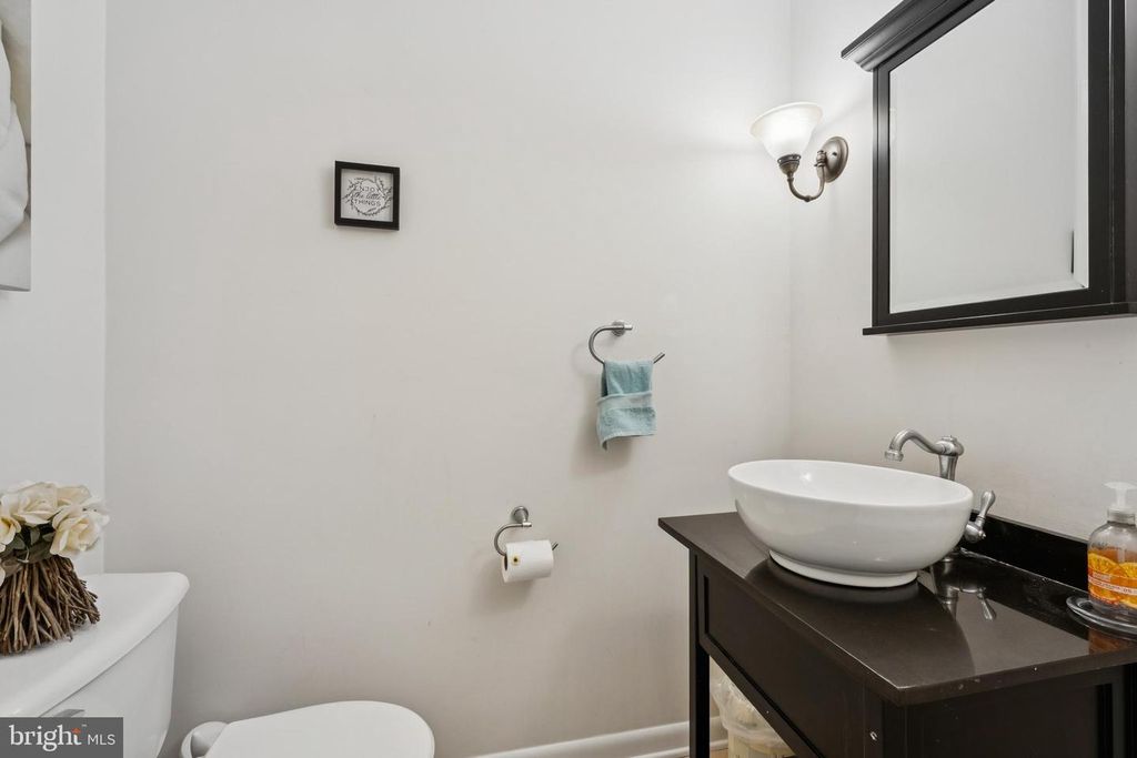 Image 13 of property listing at 418 DORAL DR, Cherry Hill, NJ 08003