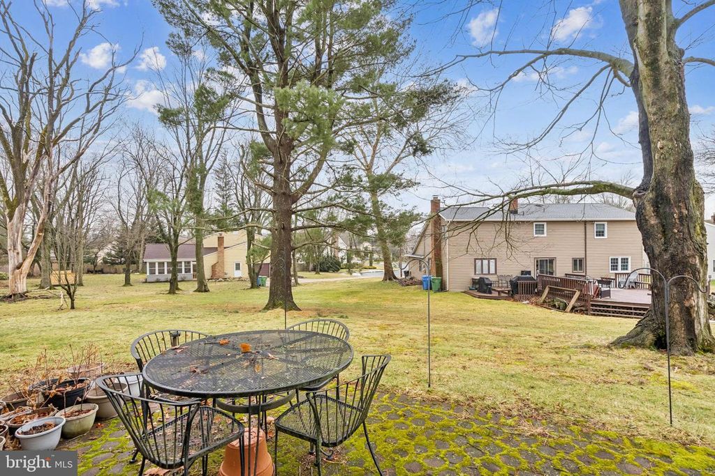 Image 24 of property listing at 418 DORAL DR, Cherry Hill, NJ 08003