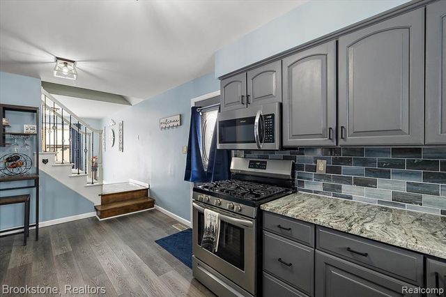 34372 Crosley Street, Clinton Township, MI 48035