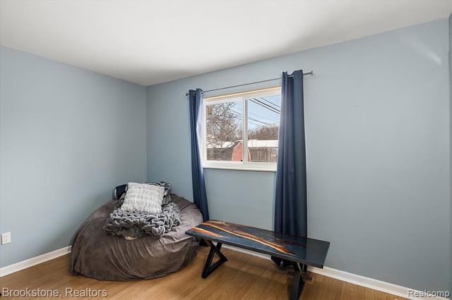 34372 Crosley Street, Clinton Township, MI 48035