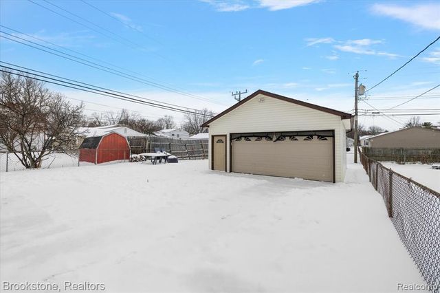34372 Crosley Street, Clinton Township, MI 48035