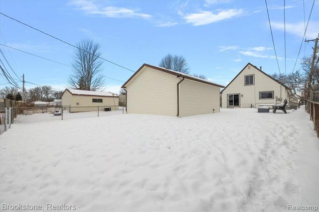 34372 Crosley Street, Clinton Township, MI 48035