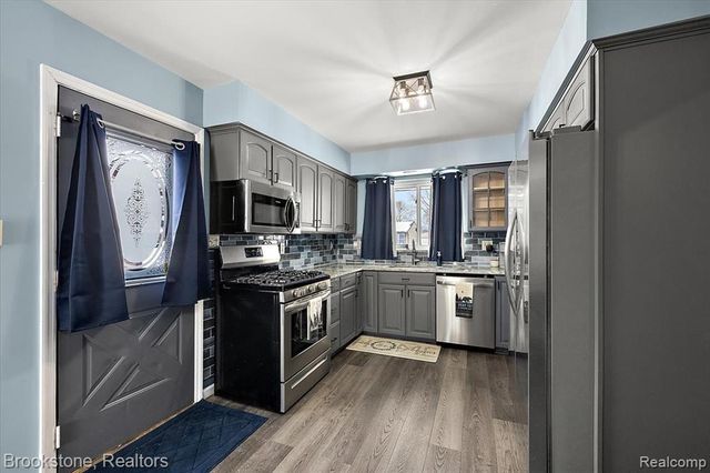 34372 Crosley Street, Clinton Township, MI 48035