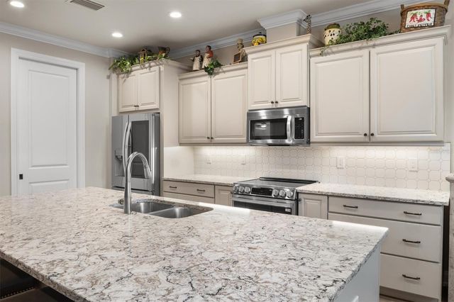 7838 LAKE JAMES BOULEVARD, Lakeland, FL 33810