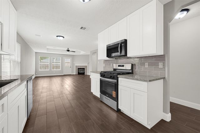 10406 Bentondale Lane, Houston, TX 77075