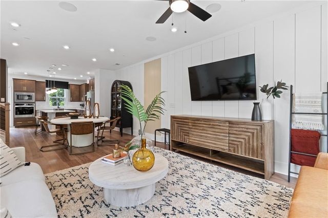 2582 Astaire Court, Atlanta, GA 30318