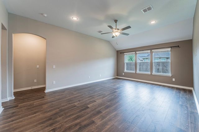 5920 Iron Creek Road, Fort Worth, TX 76137