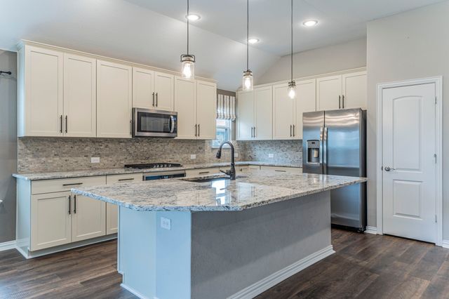 5920 Iron Creek Road, Fort Worth, TX 76137